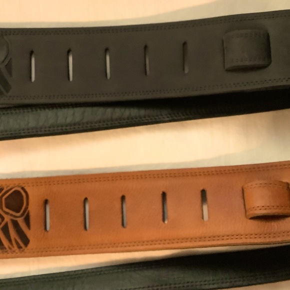 THE RAVEN WORKS WOLF GUITAR STRAPS, LOT OF 2 - Picture 4 of 7